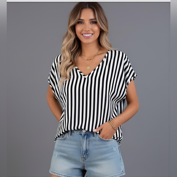 Striped Print Backless Batwing Sleeve Blouse - Picture 3 of 5